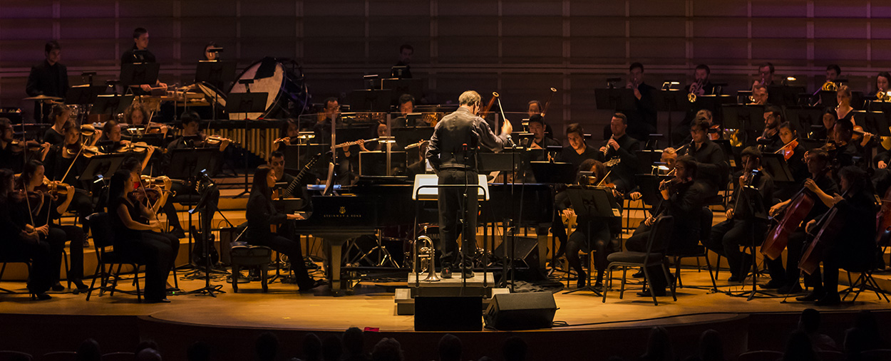 Frost Orchestra performs a homage to House of Cards